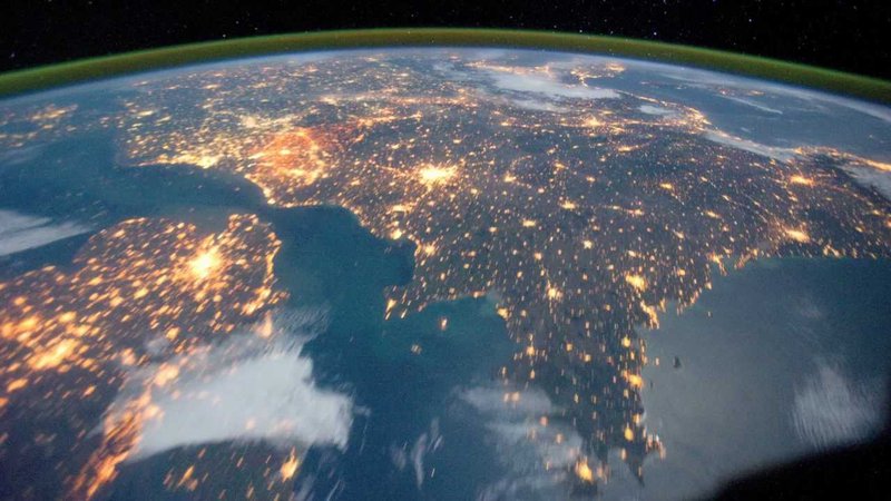 This is the night view of earth !!!!
